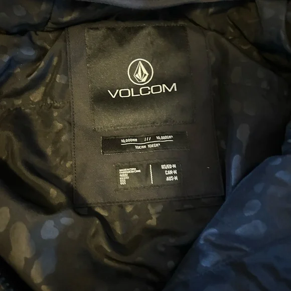 Volcom Women's bolt insulated Black snowboard Jacket - Picture 5 of 6